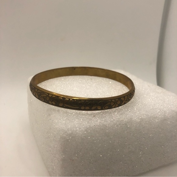 Vtg Floral Flower Design Etched Imprinted Bangle 8.5” / 2.9” Diameter - Picture 2 of 6